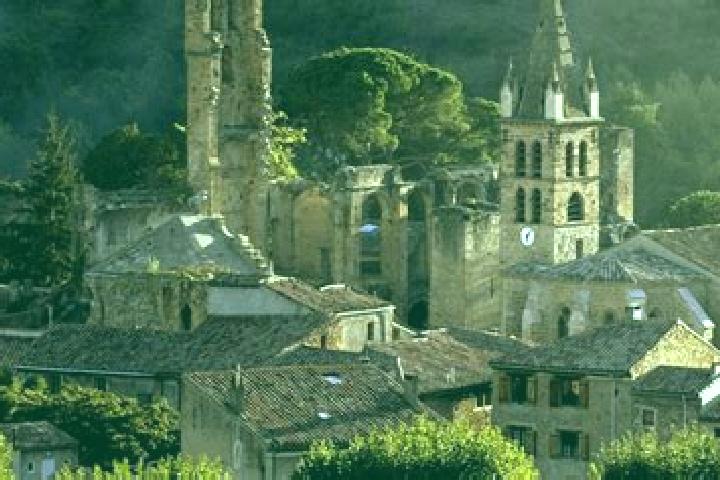 escort Alet-les-Bains