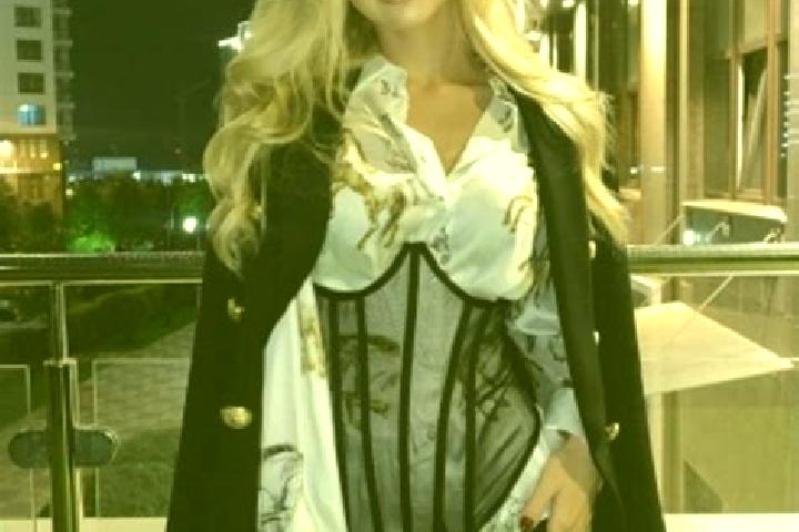 escort Alexandra