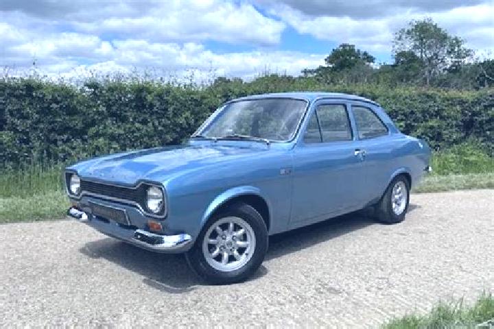 escort Ambronay