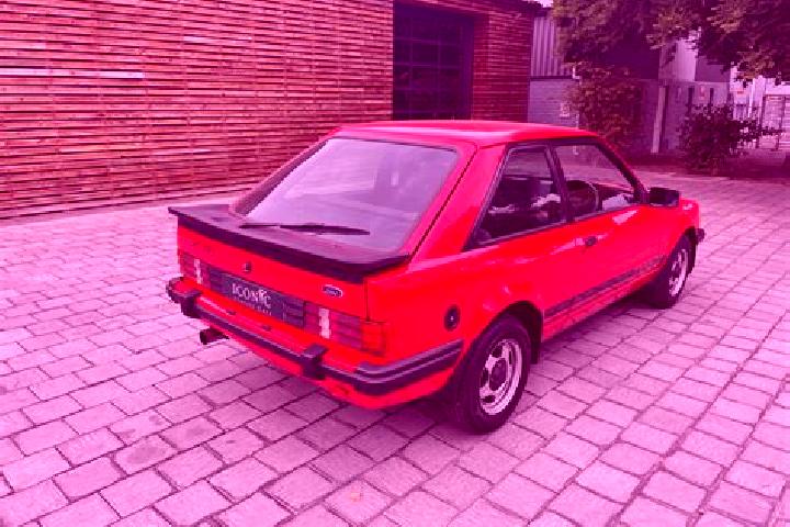 escort Ambrosden