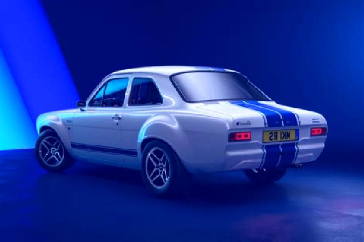 escort Amzya