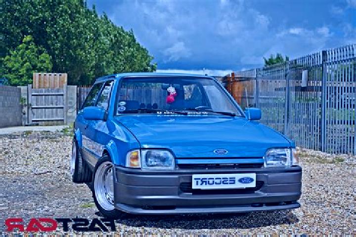 escort Antrain