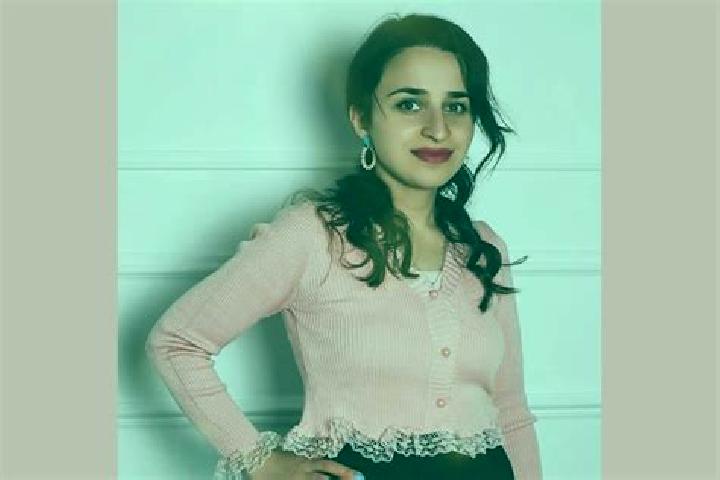 escort Anush Mahalleh