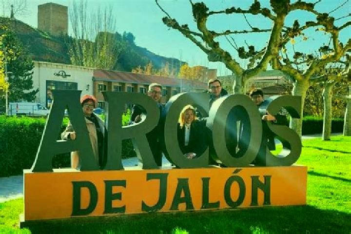 escort Arcos de Jalon