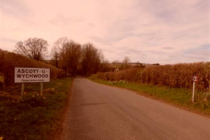 escort Ascott under Wychwood