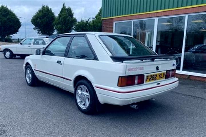 escort Ashta