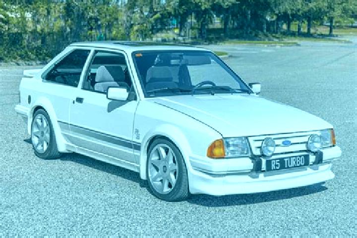 escort Ayrens