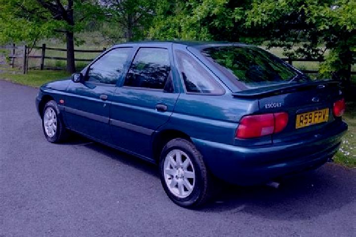 escort Azuga