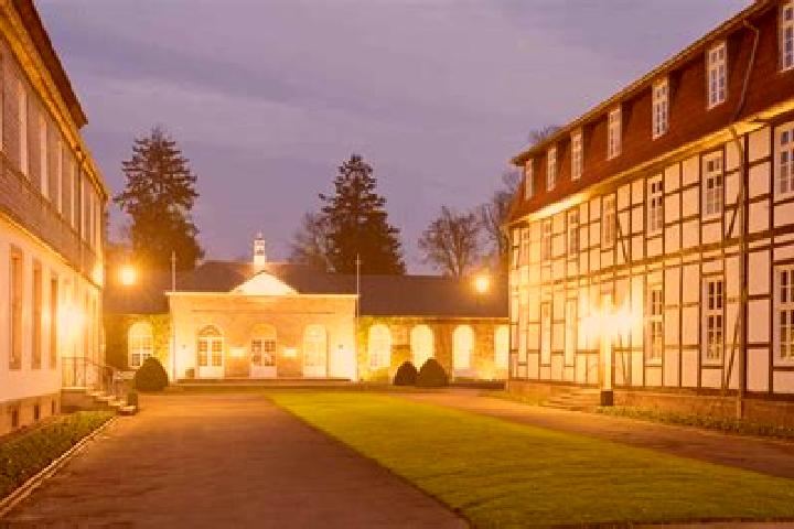 escort Bad Driburg