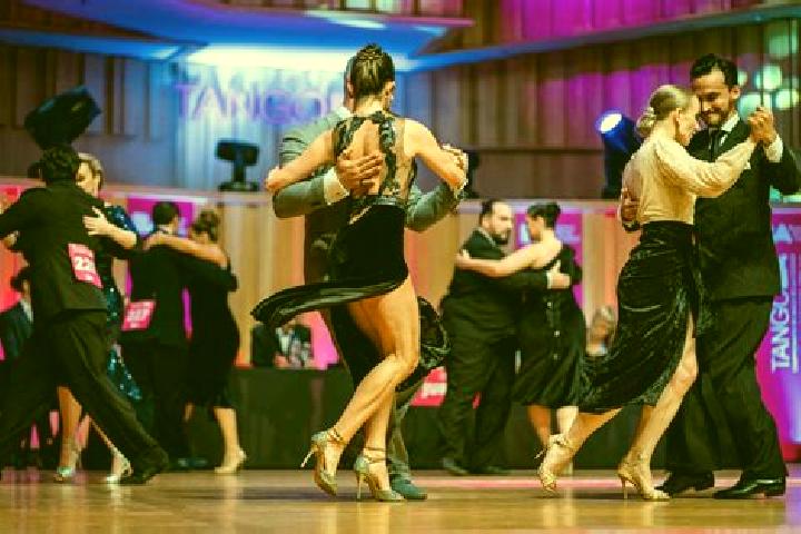 escort Bailadores