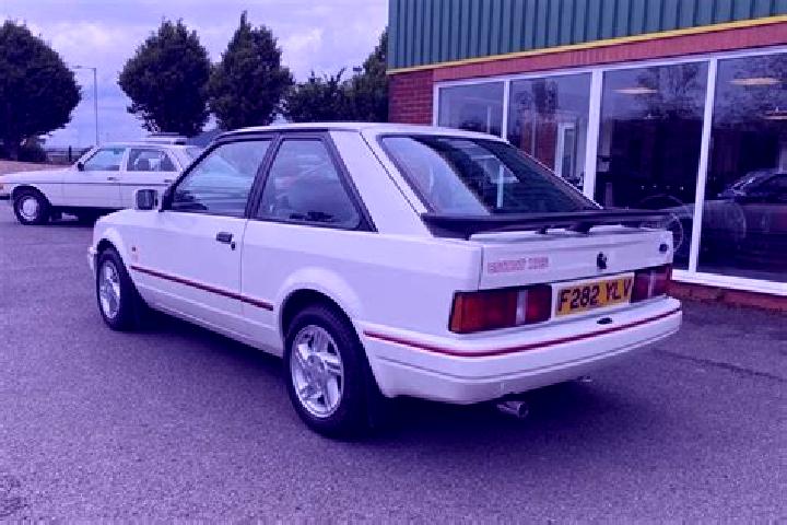 escort Baracs