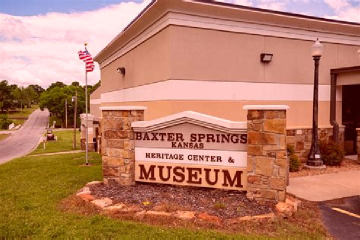 escort Baxter Springs