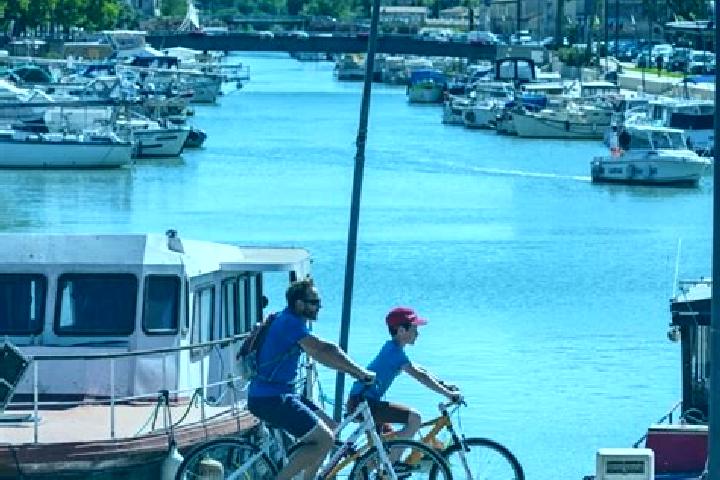 escort Beaucaire