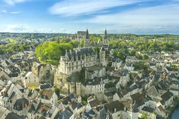 escort Beaulieu-les-Loches