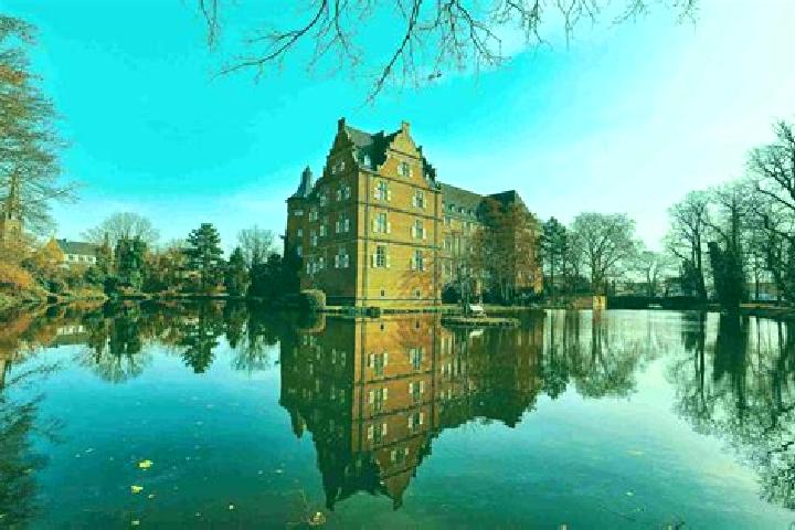 escort Bedburg