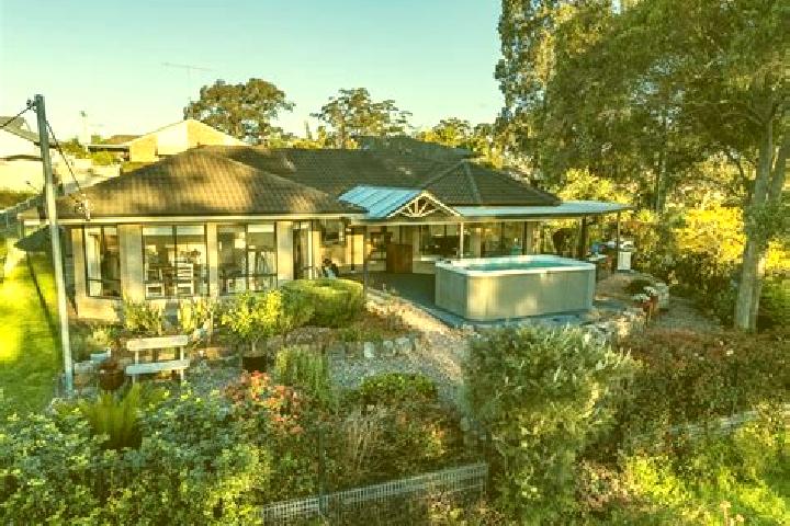 escort Bellbird Heights