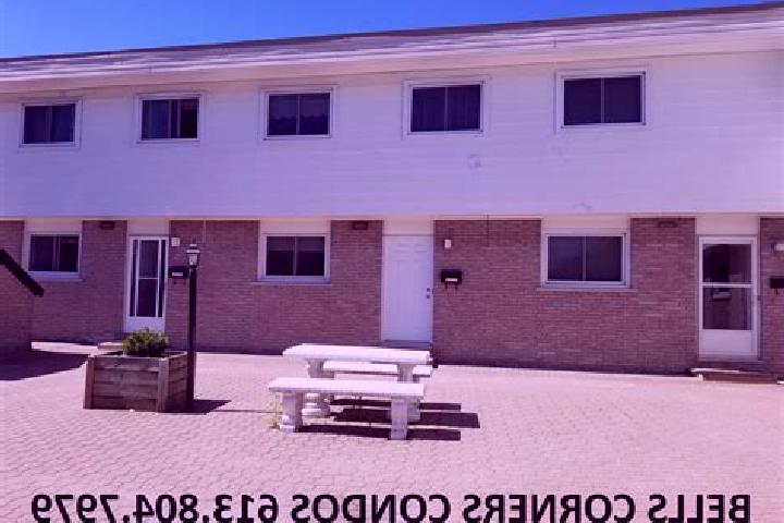 escort Bells Corners
