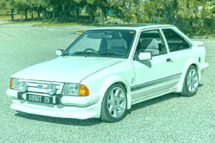 escort Bilhaur