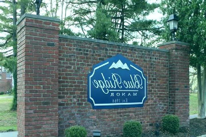 escort Blue Ridge Manor