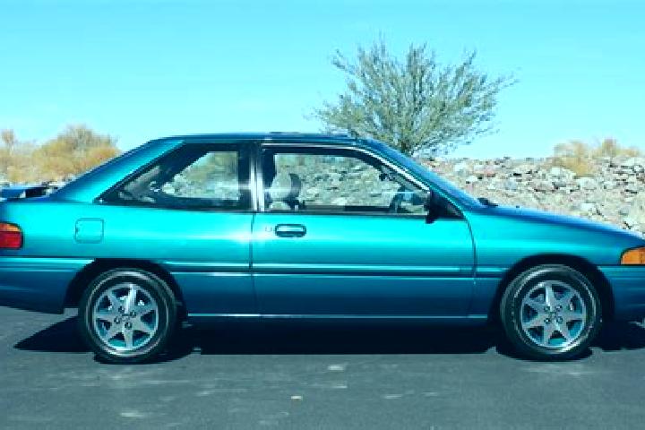escort Blue River