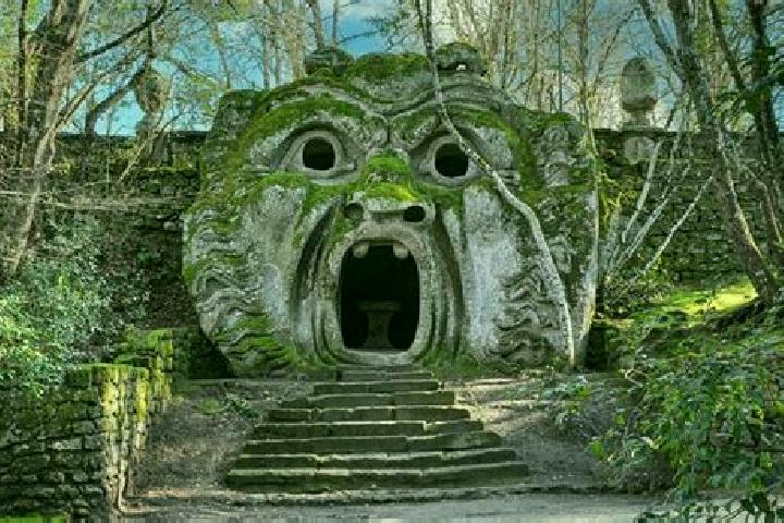 escort Bomarzo