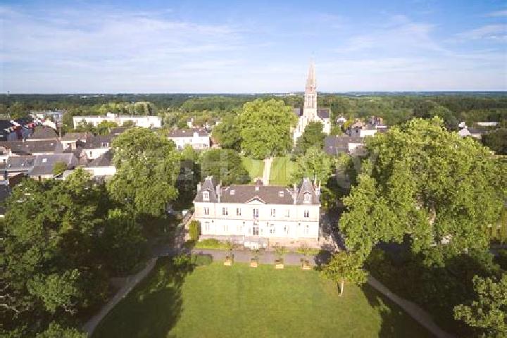 escort Bourg de Joue-sur-Erdre