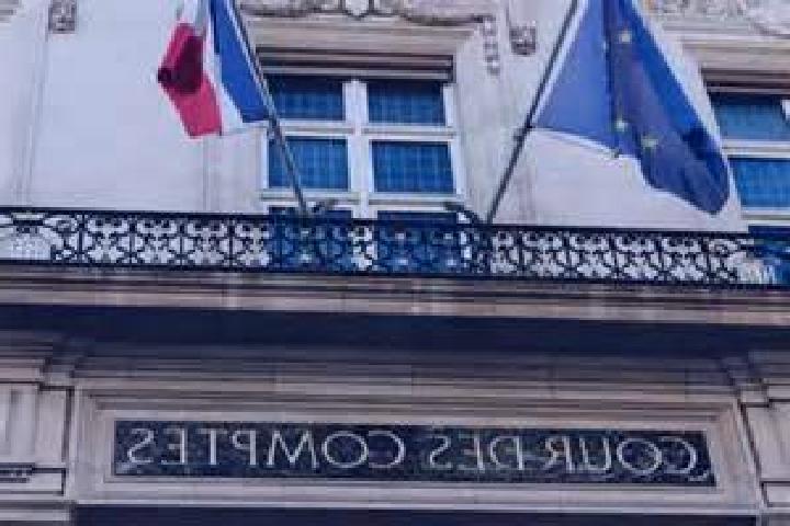 escort Bourg-des-Comptes
