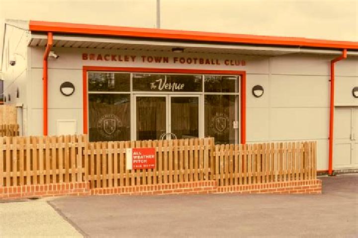 escort Brackley