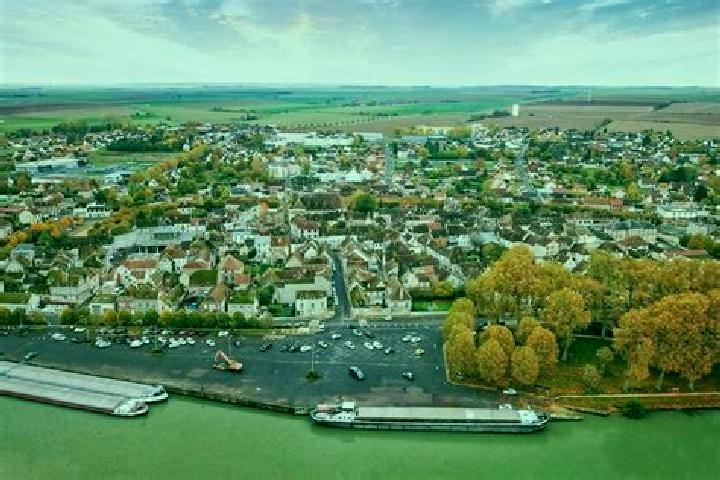 escort Bray-sur-Seine