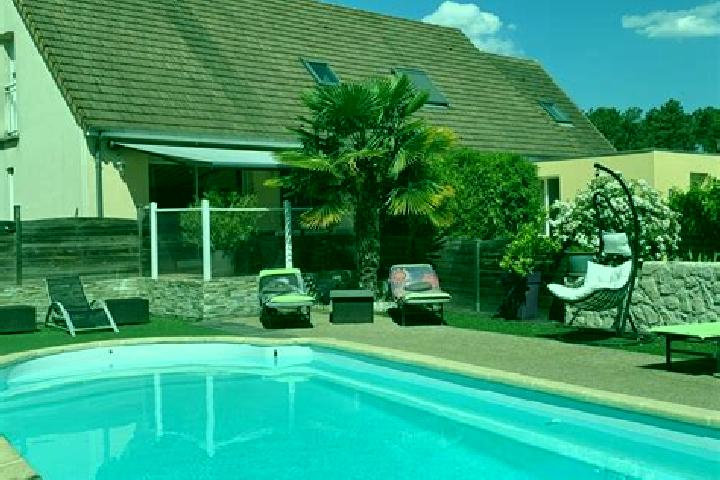 escort Brette-les-Pins