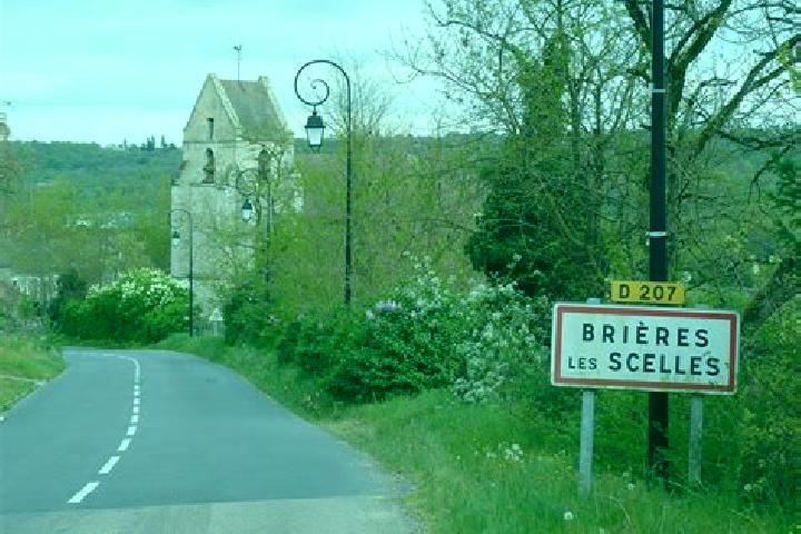 escort Brieres-les-Scelles