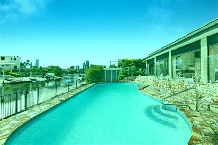 escort Broadbeach Waters