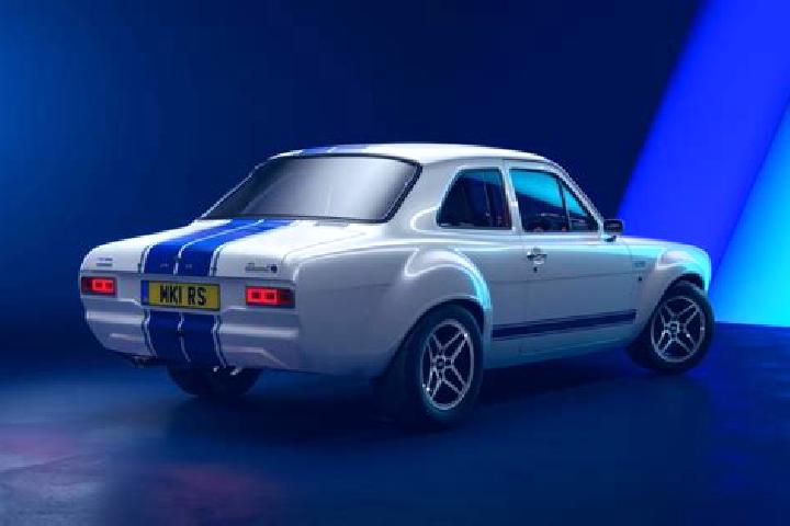 escort Burnham