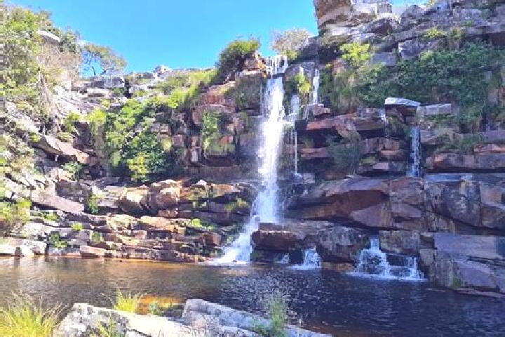 escort Cachoeira Dourada