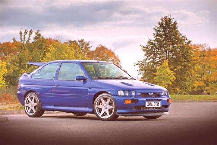 escort Cairnbrook