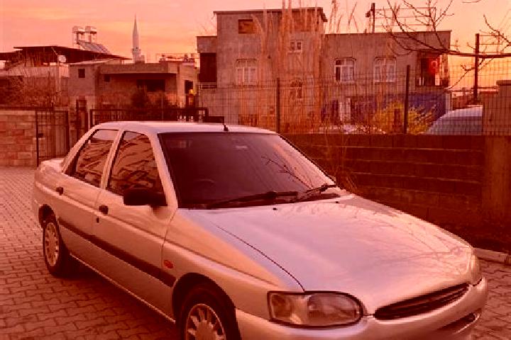 escort Caiuti-Sat