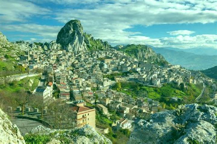 escort Caltabellotta