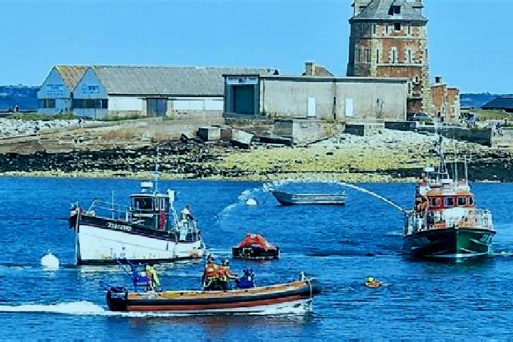 escort Camaret-sur-Mer