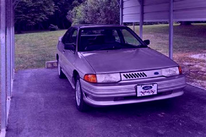 escort Camira
