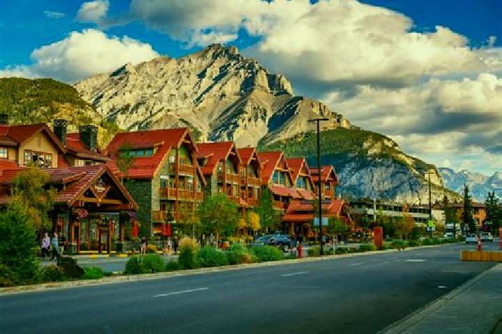 escort Canmore