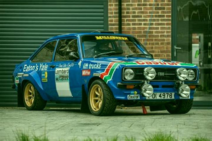 escort Cardrona Mains