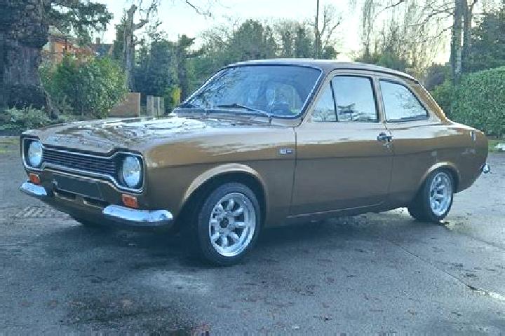 escort Carmacks