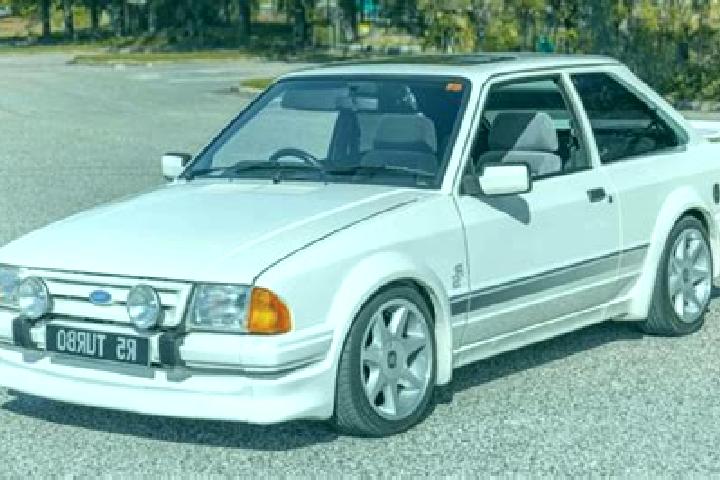escort Carranglan