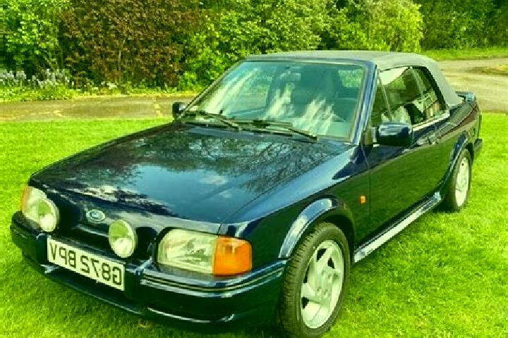 escort Carrick