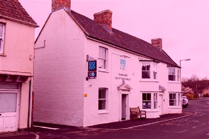escort Castle Cary