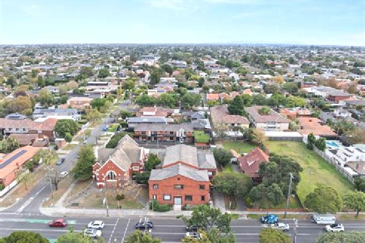 escort Caulfield South