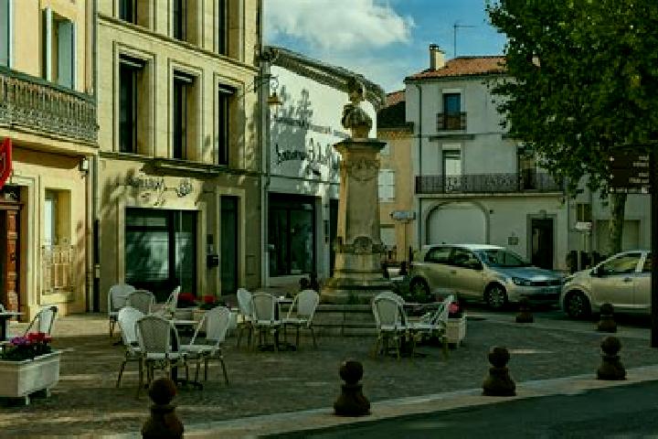 escort Causses-et-Veyran
