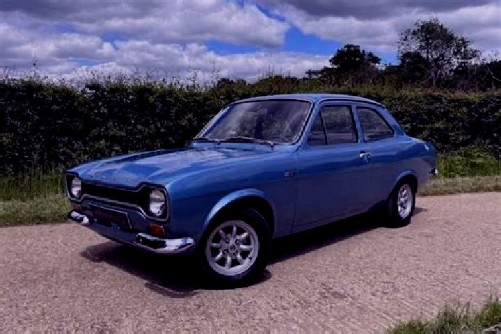 escort Caxton
