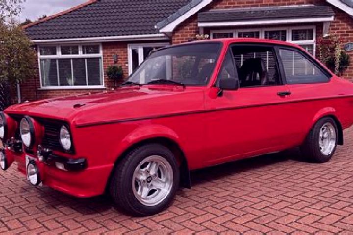 escort Chadderton