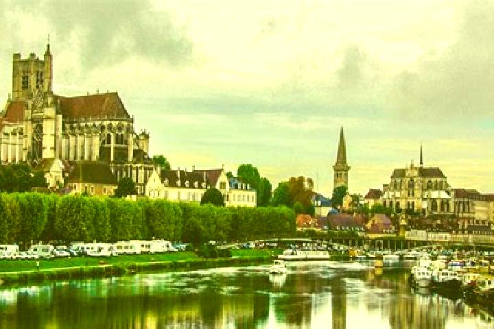 escort Champs-sur-Yonne